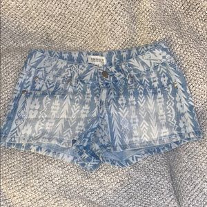 BRAND NEW Forever 21 Aztec Print Denim Shorts